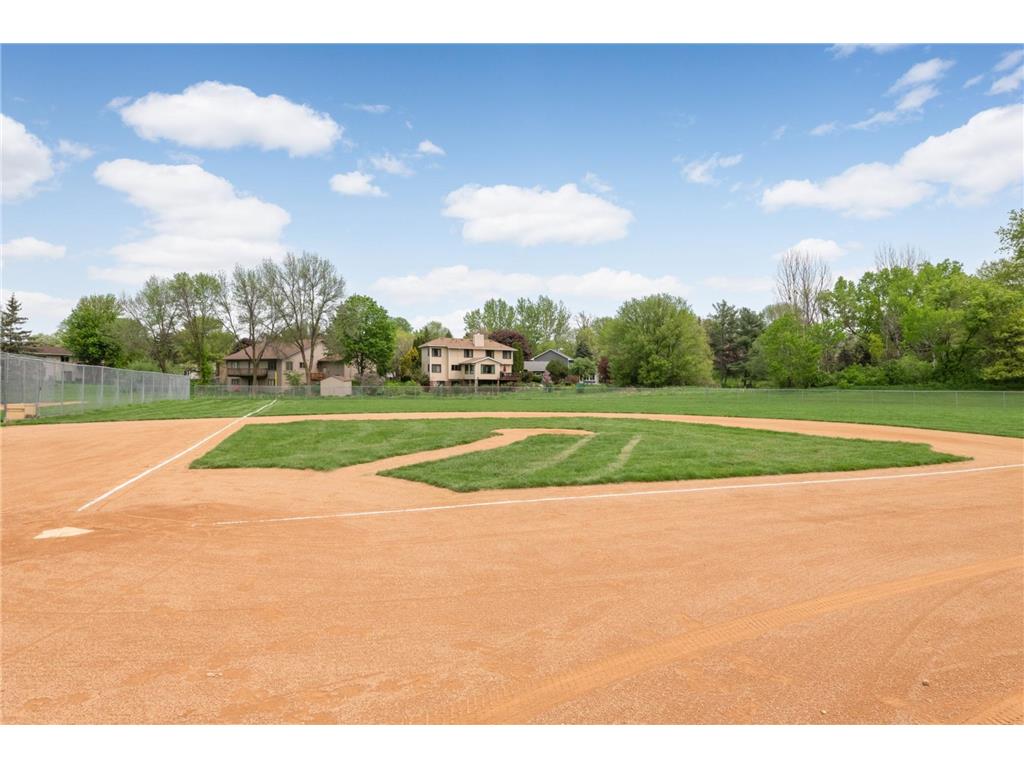 936 Monterey Court S Shoreview MN 55126 7110560 image45