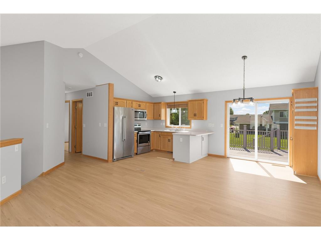 936 S Cedar Street Belle Plaine MN 56011 7075995 image2