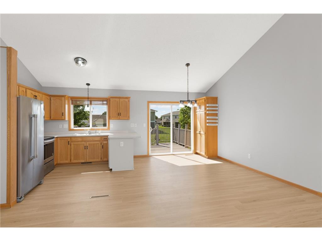 936 S Cedar Street Belle Plaine MN 56011 7075995 image3