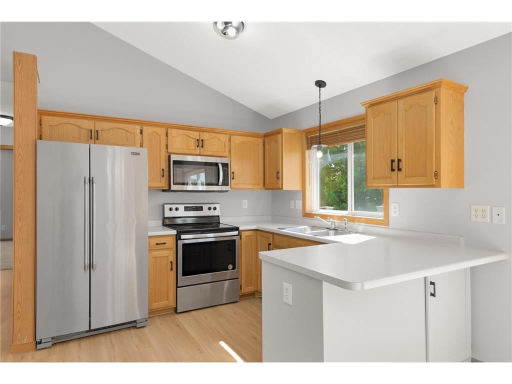 936 S Cedar Street Belle Plaine MN 56011 7075995 image6
