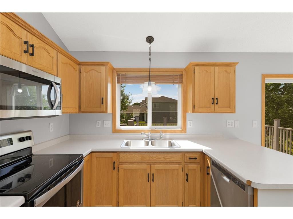 936 S Cedar Street Belle Plaine MN 56011 7075995 image8