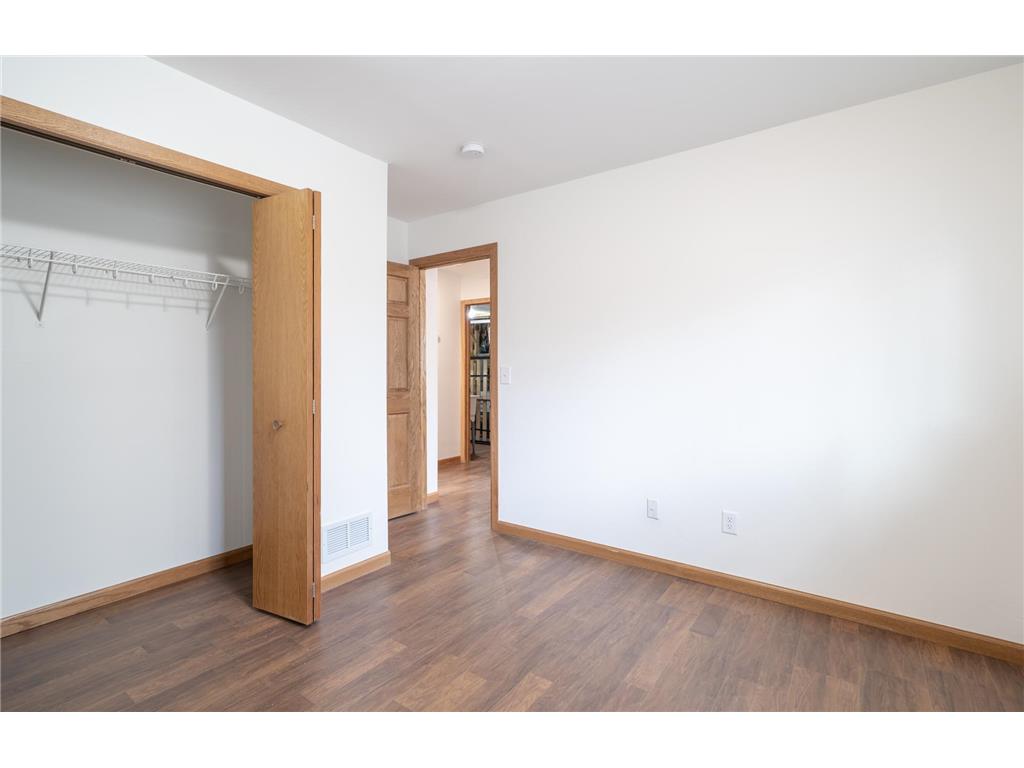 936 Thomas Avenue Saint Paul MN 55104 6821424 image38