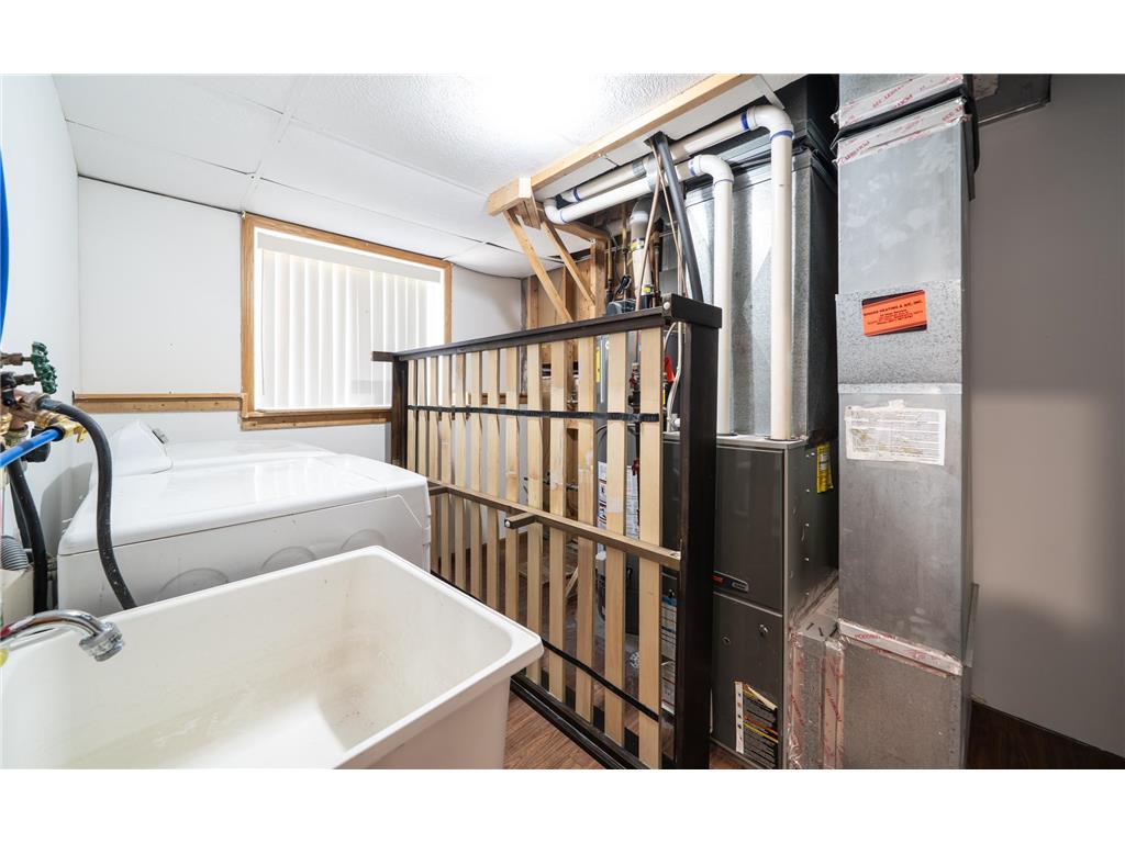 936 Thomas Avenue Saint Paul MN 55104 6821424 image42