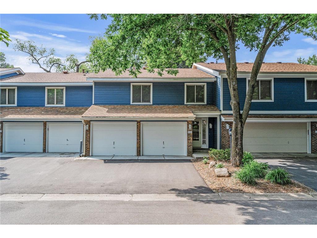 9361 Nesbitt Road Bloomington MN 55437 6766958 image1