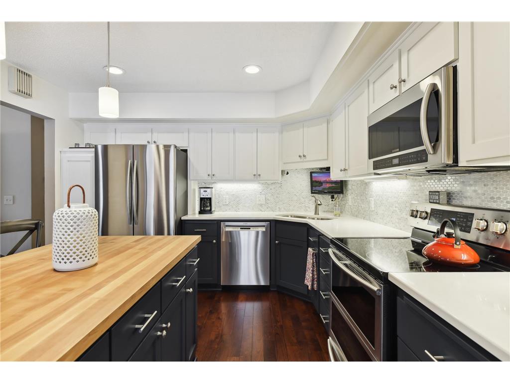 9363 Nesbitt Road Bloomington MN 55437 6327083 image1