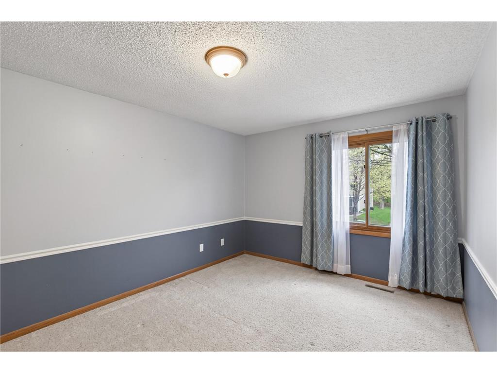 9367 Nesbitt Road Bloomington MN 55437 7061834 image18