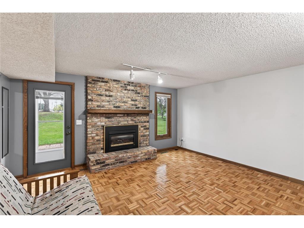 9367 Nesbitt Road Bloomington MN 55437 7061834 image23