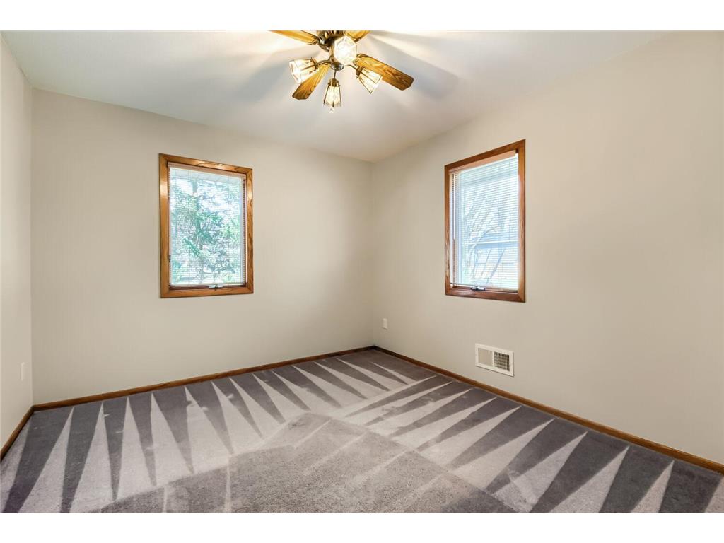 937 15th Street W Hastings MN 55033 7050601 image17