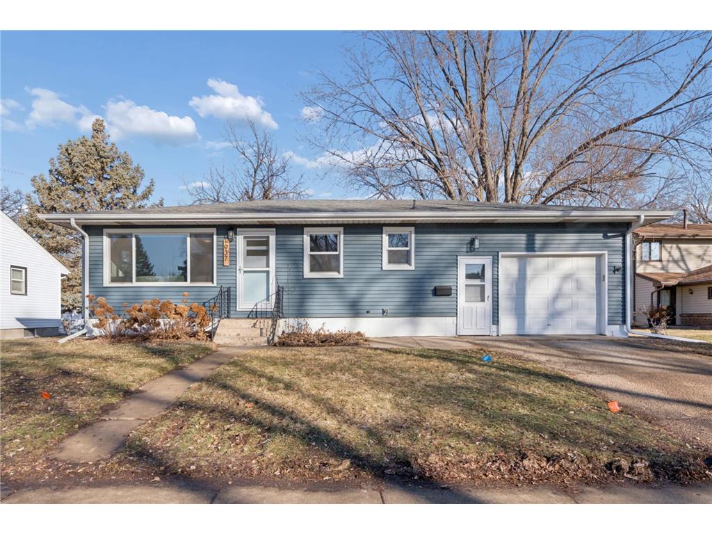 937 4th Avenue E Shakopee MN 55379 7021739 image1
