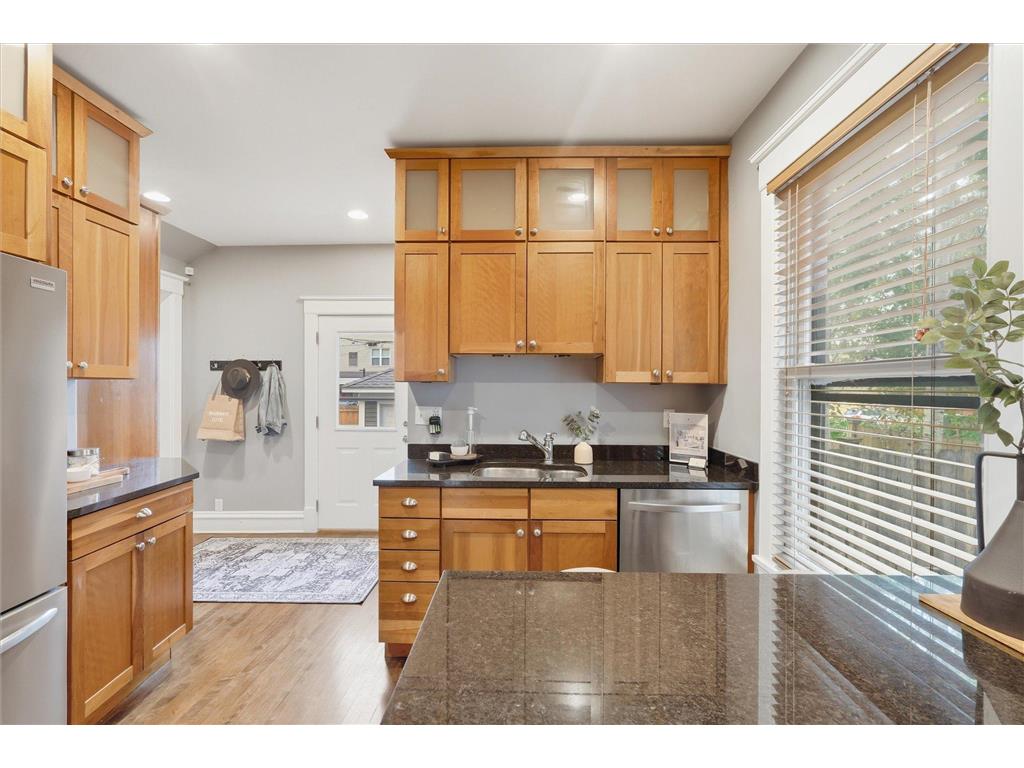 937 Hague Avenue Saint Paul MN 55104 6814660 image24