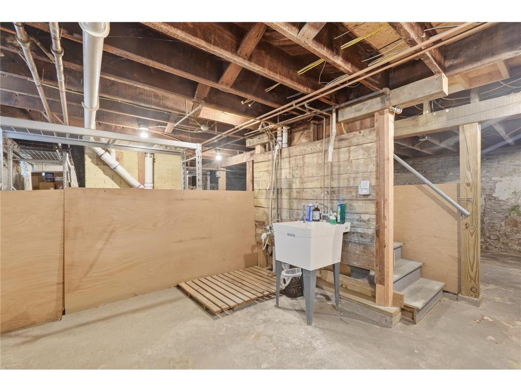 937 Hague Avenue Saint Paul MN 55104 6814660 image55