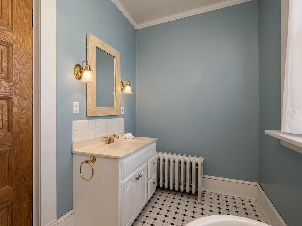 937 Laurel Avenue Saint Paul MN 55104 7014134 image24