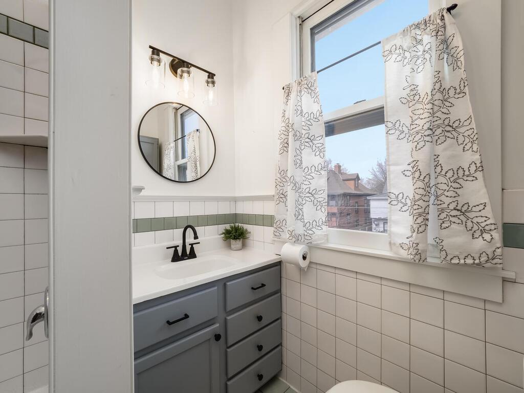 937 Laurel Avenue Saint Paul MN 55104 7014134 image33