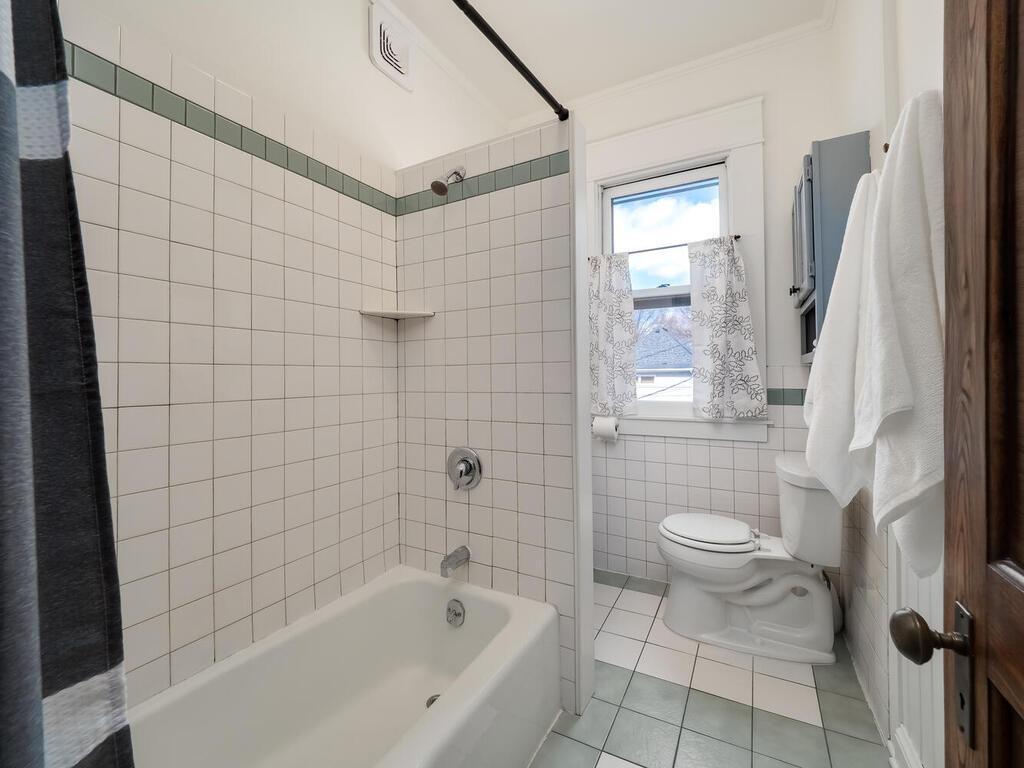 937 Laurel Avenue Saint Paul MN 55104 7014134 image34