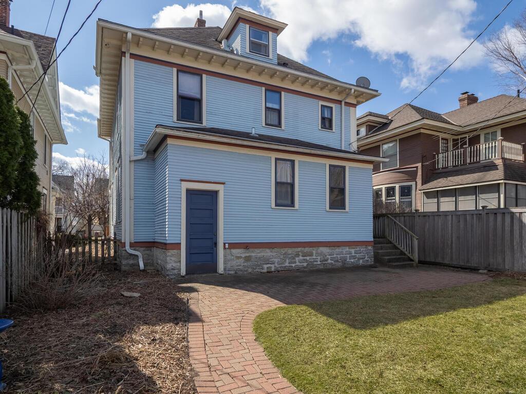 937 Laurel Avenue Saint Paul MN 55104 7014134 image42