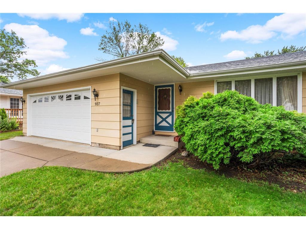 937 Swift Street S Shakopee MN 55379 6551964 image1