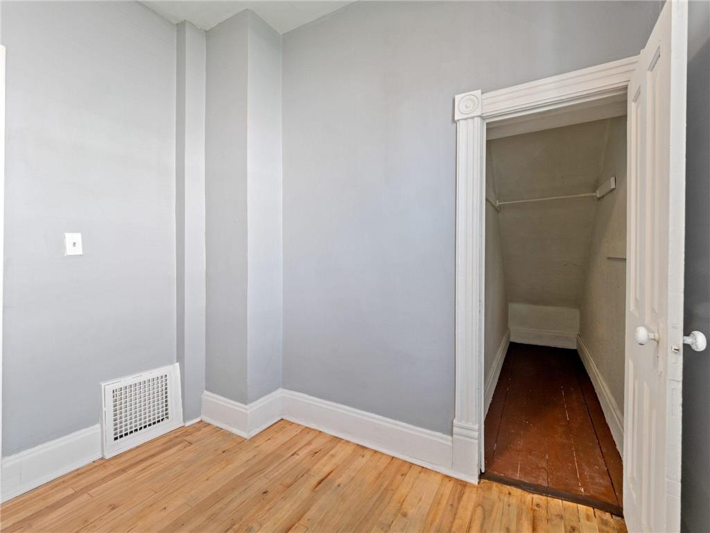 937 Thomas Avenue Saint Paul MN 55104 7082796 image13