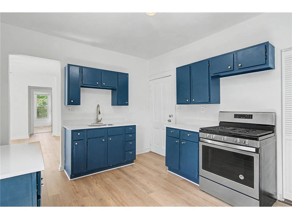 937 Thomas Avenue Saint Paul MN 55104 7082796 image21