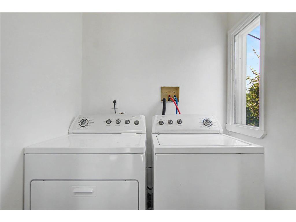 937 Thomas Avenue Saint Paul MN 55104 7082796 image28