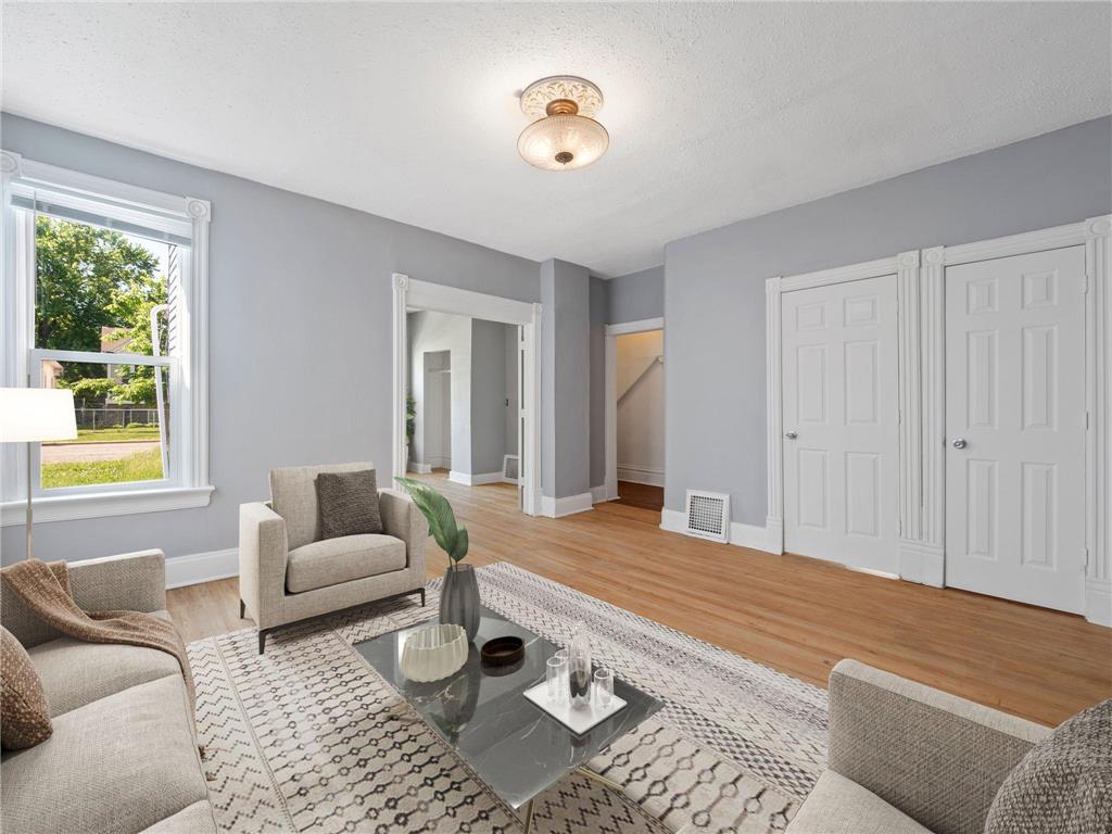 937 Thomas Avenue Saint Paul MN 55104 7082796 image3