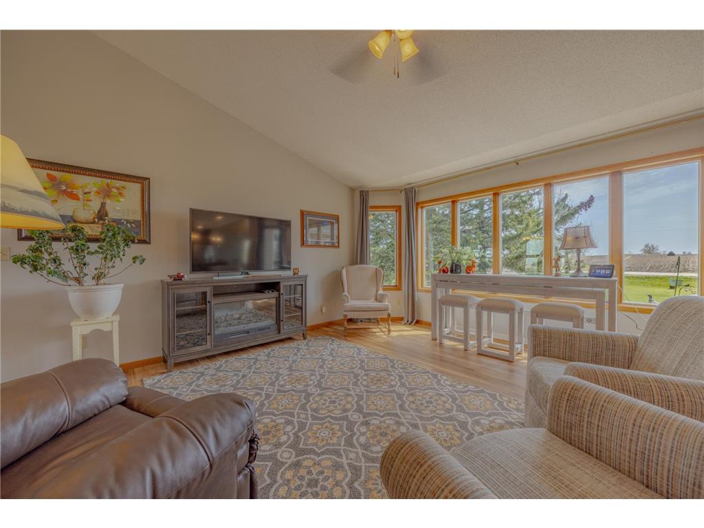 9370 County Road 27 NW Pennock MN 56279 7015838 image17