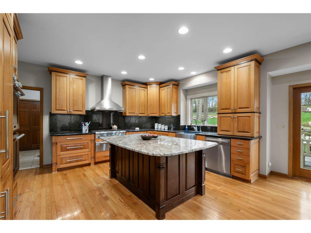 9376 Wedgewood Drive Woodbury MN 55125 7047481 image20