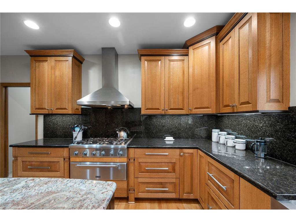 9376 Wedgewood Drive Woodbury MN 55125 7047481 image22