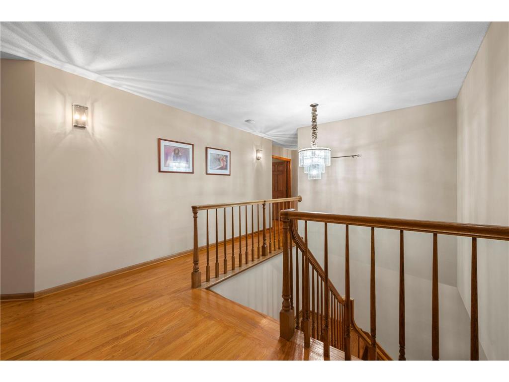 9376 Wedgewood Drive Woodbury MN 55125 7047481 image34