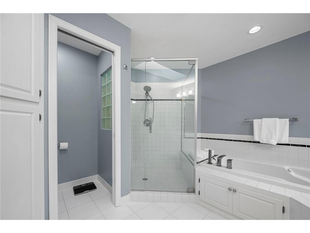 9376 Wedgewood Drive Woodbury MN 55125 7047481 image44
