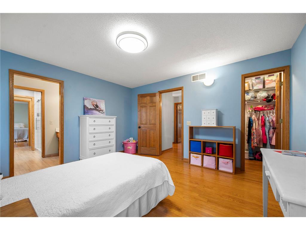 9376 Wedgewood Drive Woodbury MN 55125 7047481 image46