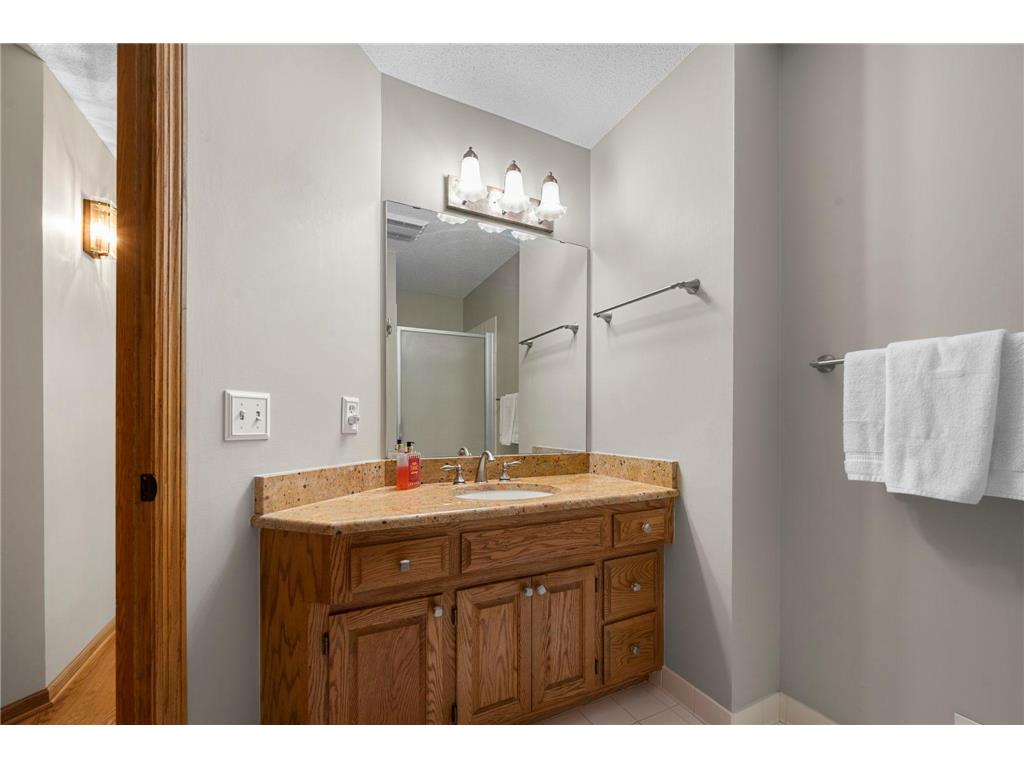 9376 Wedgewood Drive Woodbury MN 55125 7047481 image53