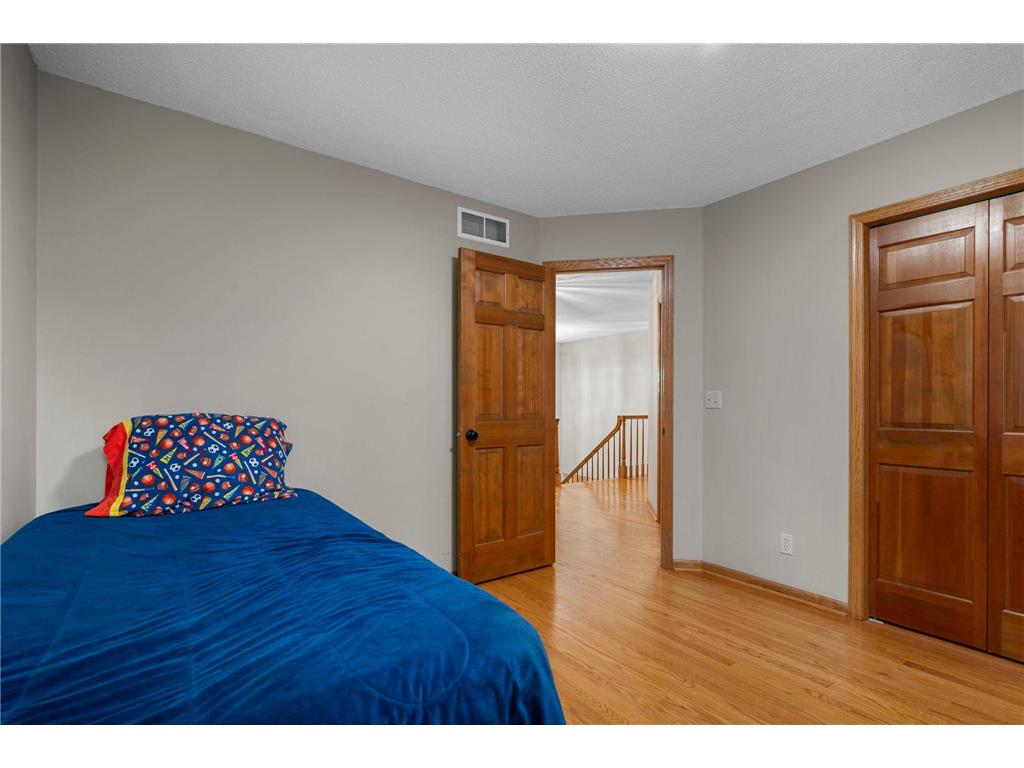 9376 Wedgewood Drive Woodbury MN 55125 7047481 image55