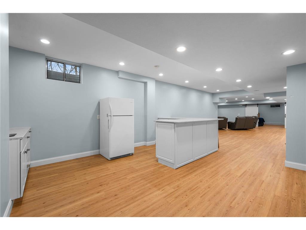 9376 Wedgewood Drive Woodbury MN 55125 7047481 image64