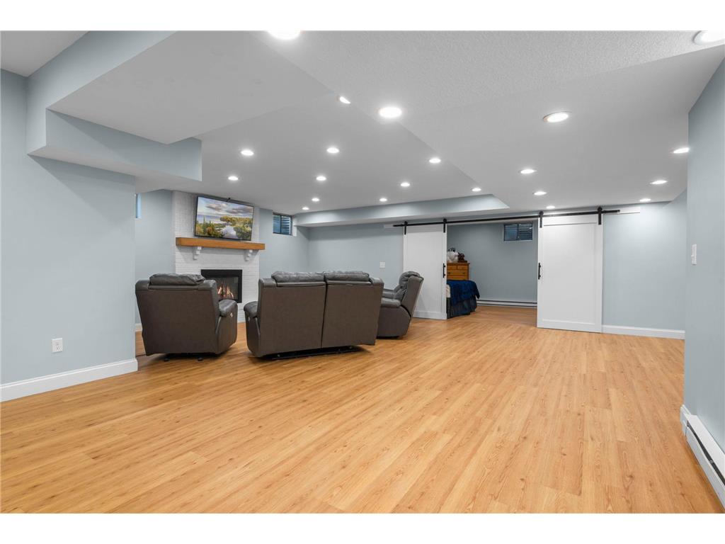 9376 Wedgewood Drive Woodbury MN 55125 7047481 image66
