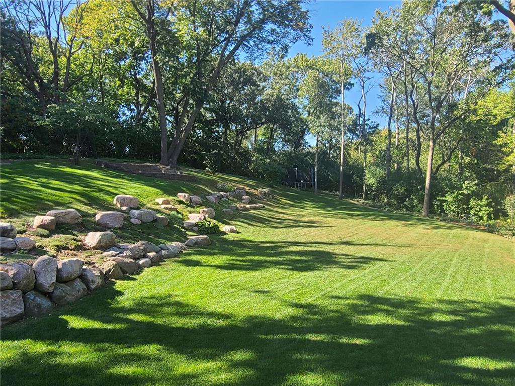 9376 Wedgewood Drive Woodbury MN 55125 7047481 image91