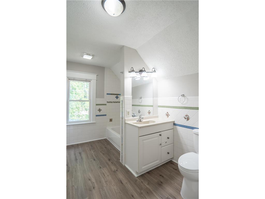 938 Cypress Street Saint Paul MN 55106 7011673 image11