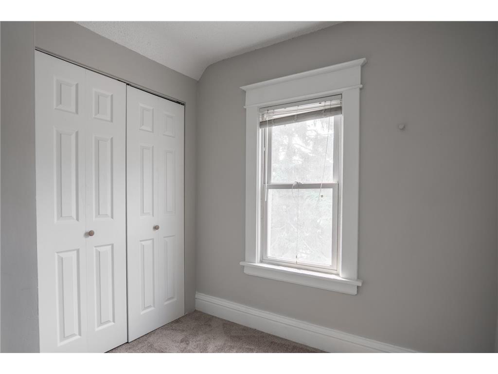 938 Cypress Street Saint Paul MN 55106 7011673 image16