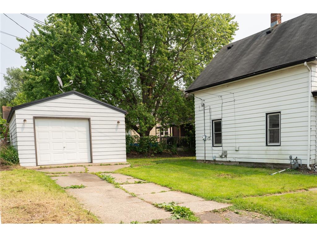 938 Cypress Street Saint Paul MN 55106 7011673 image22