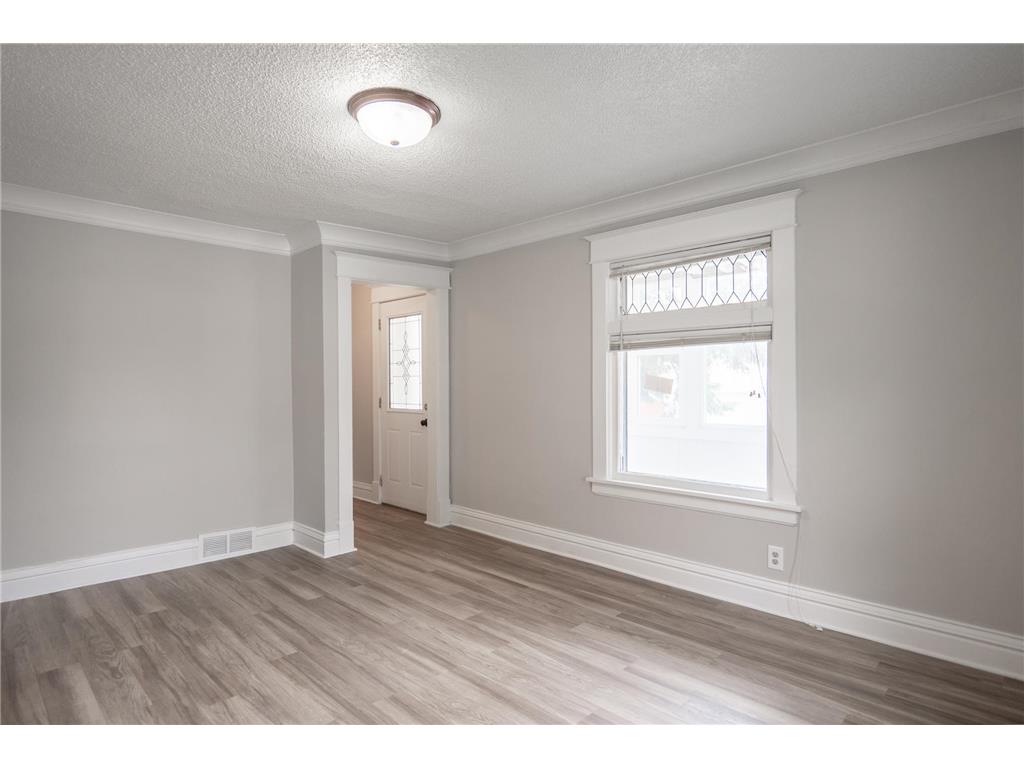 938 Cypress Street Saint Paul MN 55106 7011673 image8