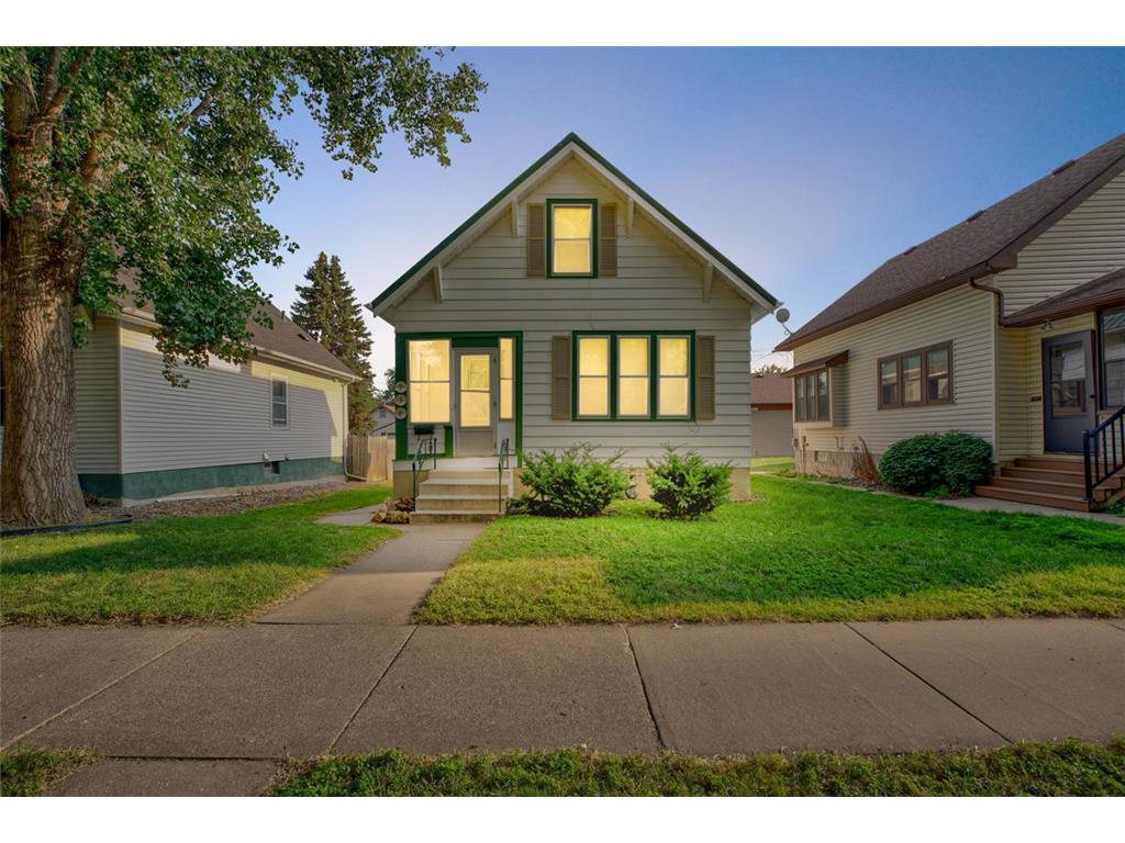 938 Palace Avenue, Saint Paul, MN, 55102 MLS 6257665 Edina Realty