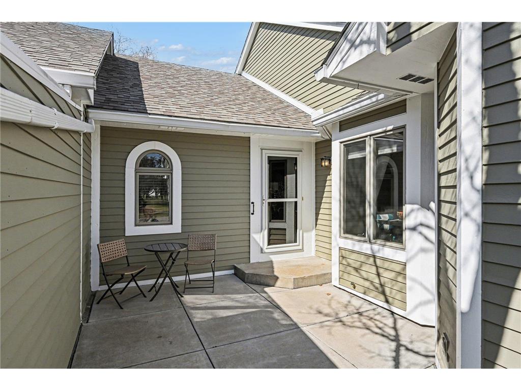 938 Winterberry Drive Woodbury MN 55125 7033517 image2