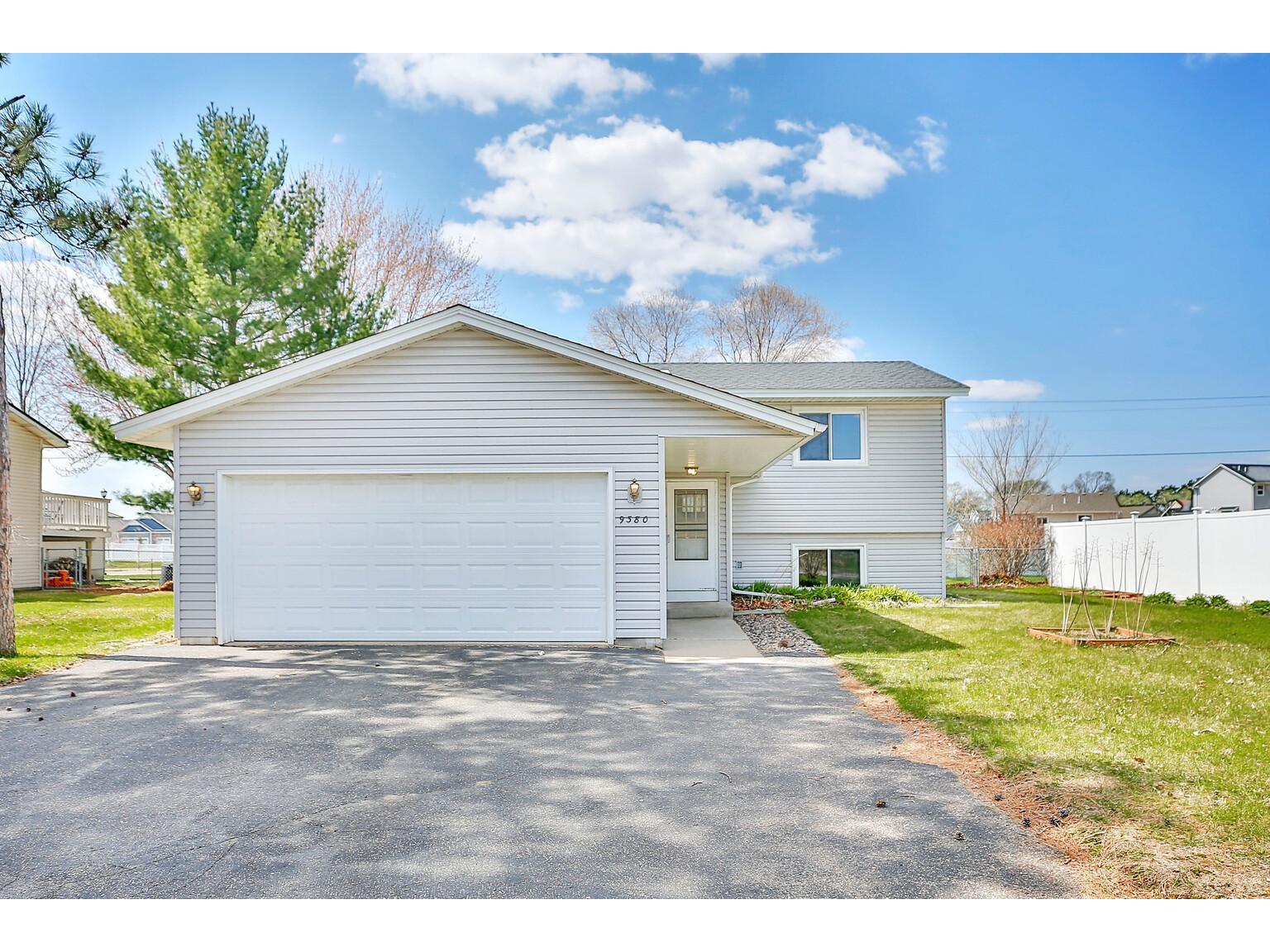 9380 Hale Avenue S, Cottage Grove, MN 55016 MLS 5745134 Edina Realty