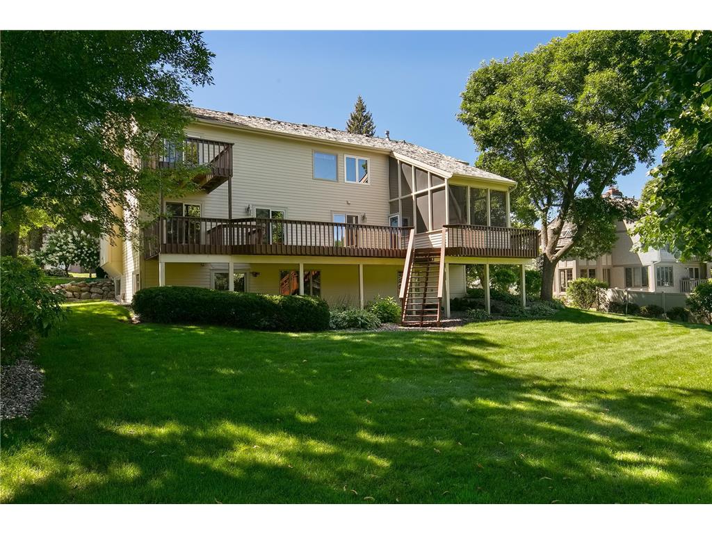 9385 Olympia Drive, Eden Prairie, MN, 55347 MLS 6253182 Edina Realty