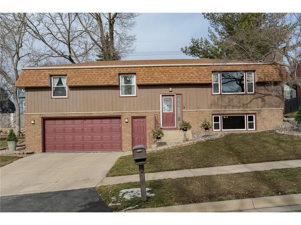 939 19th Street NE Rochester MN 55906 6486120 image1