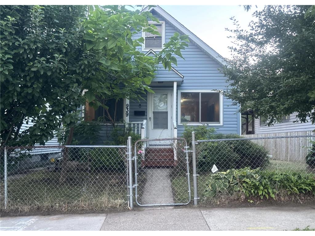 939 Earl Street Saint Paul MN 55106 7087471 image1