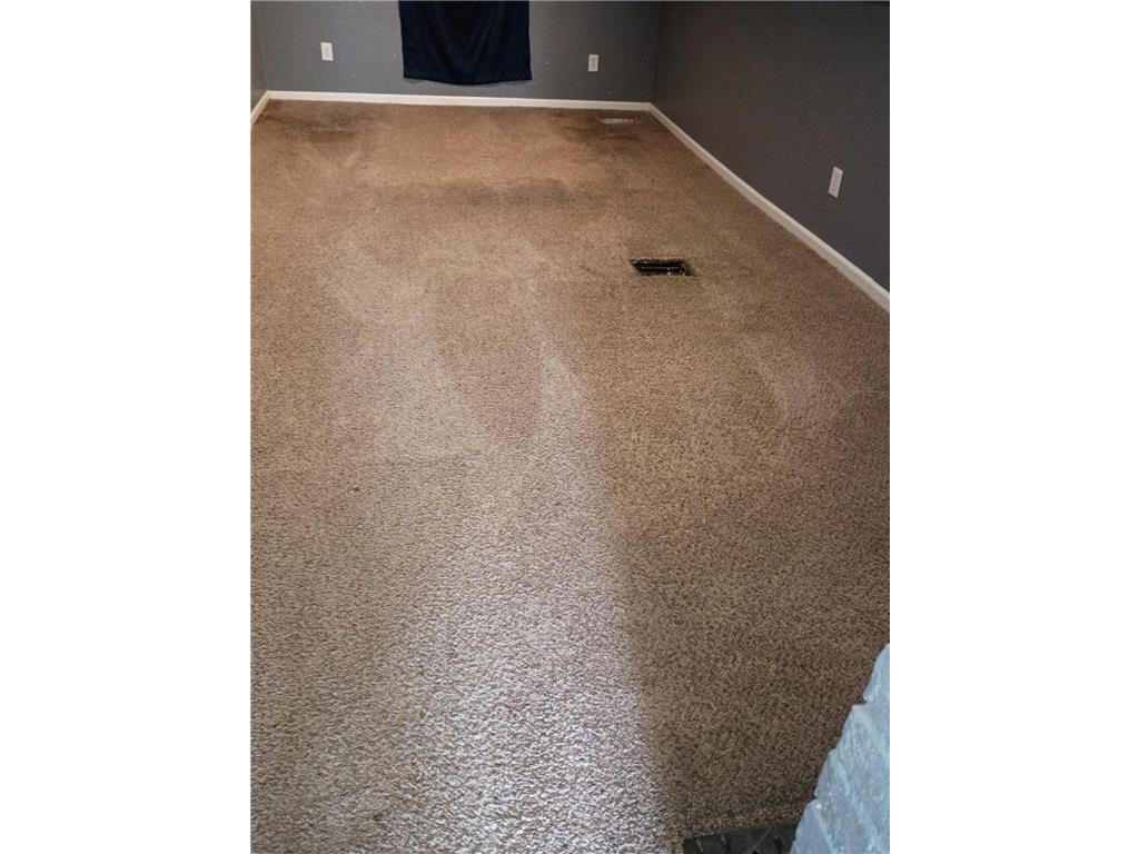 939 Earl Street Saint Paul MN 55106 7087471 image3