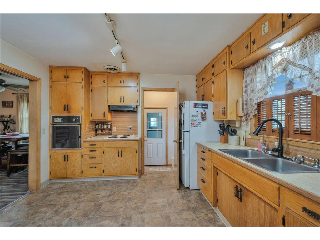 939 S Orient Street Fairmont MN 56031 7051794 image13