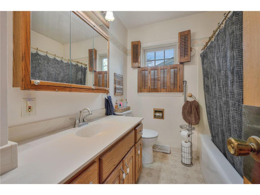 939 S Orient Street Fairmont MN 56031 7051794 image18
