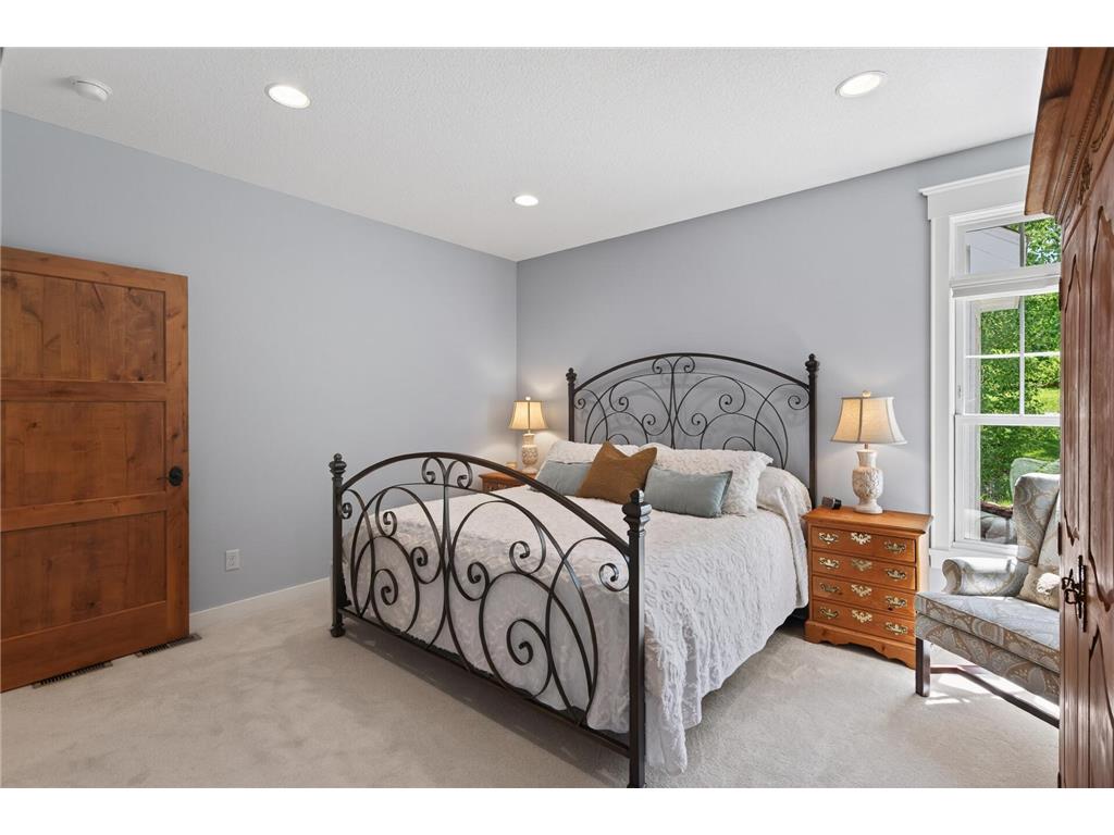 94 Neptune Street Mahtomedi MN 55115 - White Bear 7083997 image34