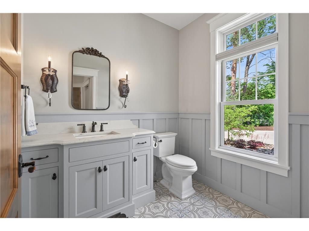 94 Neptune Street Mahtomedi MN 55115 - White Bear 7083997 image42